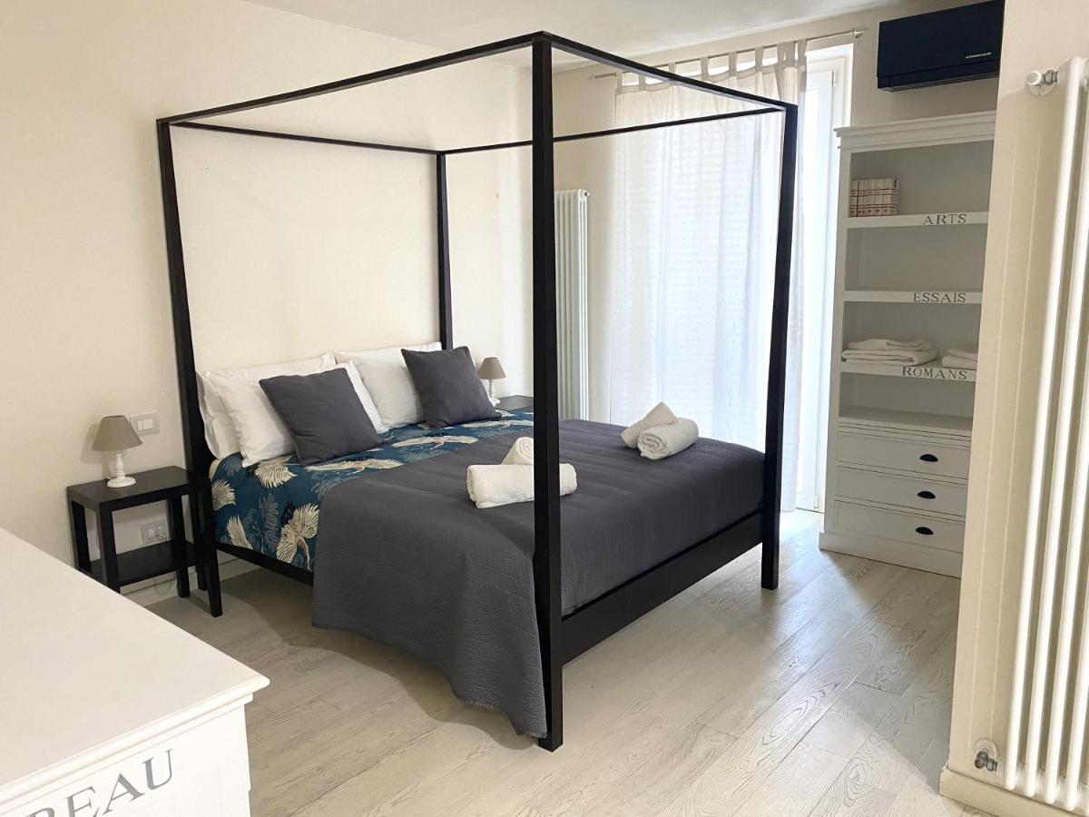 Front Beach Apartments Viareggio Exteriér fotografie